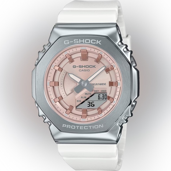 G-Shock GM-S2100WS-7A
Module:	5663
Weight:	55g
Size (HxWxT): 45.9 x 40.4 x 11 mm - Picture 1 of 5